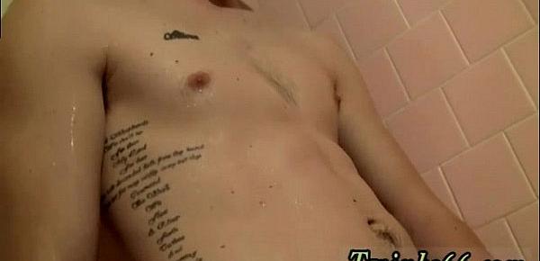  Emo gay porn 18 sex and porn emo tranny Self Soaking With Straight